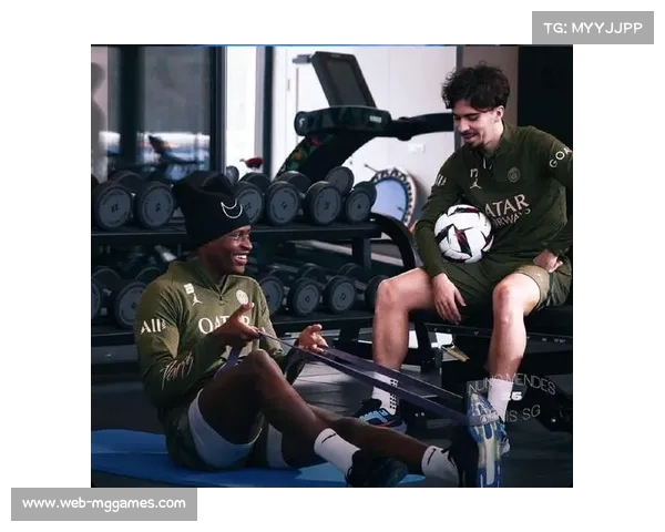 巴黎中场维蒂尼亚表现出色,成为与维拉蒂对比的热点话题 巴黎中场维蒂尼亚表现出色,成为与维拉蒂对比的热点话题